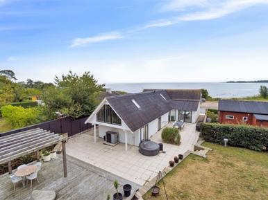 Gemütliches Ferienhaus : Region Balka für 8 Personen
