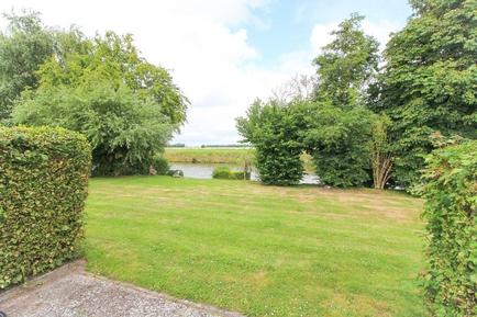  Für 4 Personen: Hübsches Apartment / Ferienwohnung in der Region Krummhörn-Eilsum