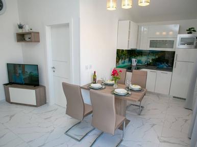  Für 5 Personen: Hübsches Apartment / Ferienwohnung in der Region Novalja