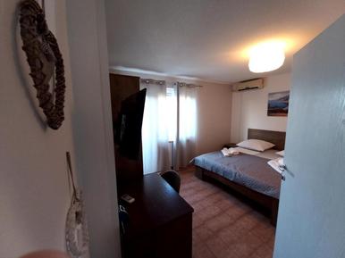  Für 3 Personen: Hübsches Apartment / Ferienwohnung in der Region Šibenik-Knin