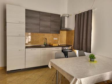  Für 6 Personen: Hübsches Apartment / Ferienwohnung in der Region Marina