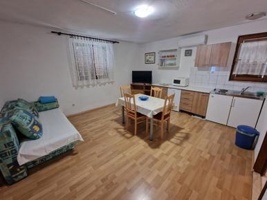  Für 2 Personen: Hübsches Apartment / Ferienwohnung in der Region Gradac