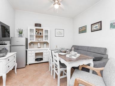 Gemütliches Ferienhaus : Region Betina für 4 Personen