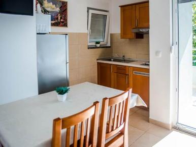  Für 4 Personen: Hübsches Apartment / Ferienwohnung in der Region Zaostrog