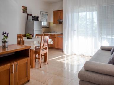  Für 4 Personen: Hübsches Apartment / Ferienwohnung in der Region Zaostrog