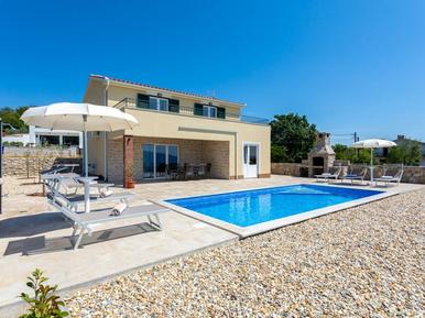 Gemütliches Ferienhaus : Region Linardici für 8 Personen