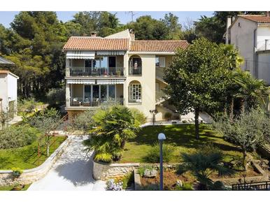 Gemütliches Ferienhaus : Region Porec für 2 Personen