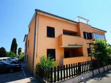 Gemütliches Ferienhaus : Region Porec für 5 Personen