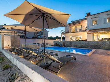 Gemütliches Ferienhaus : Region Buici für 12 Personen