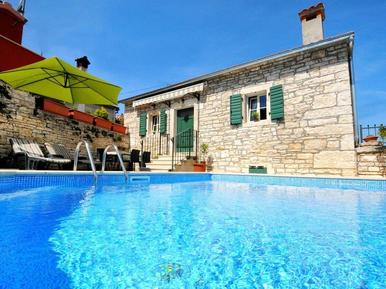 Gemütliches Ferienhaus : Region Tinjan für 6 Personen