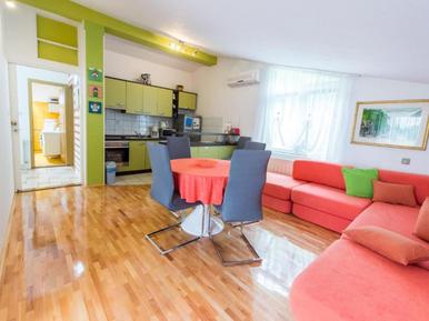  Für 5 Personen: Hübsches Apartment / Ferienwohnung in der Region Ploce