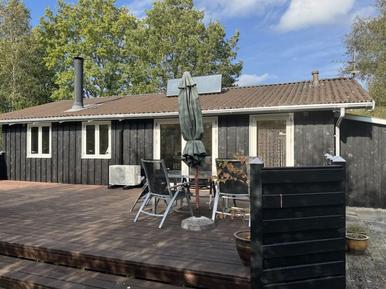 Gemütliches Ferienhaus : Region Hou für 6 Personen