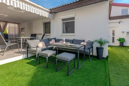 Gemütliches Ferienhaus : Region Vir für 5 Personen