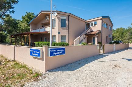  Für 4 Personen: Hübsches Apartment / Ferienwohnung in der Region Vir