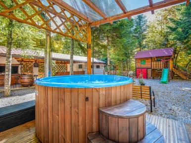 Gemütliches Ferienhaus : Region Lukovo für 4 Personen