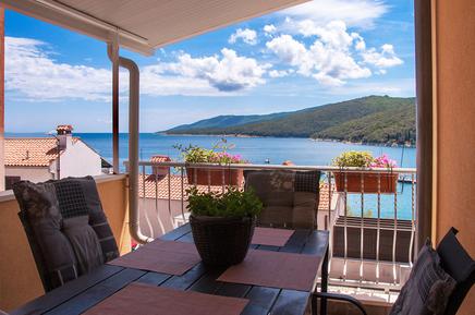  Für 4 Personen: Hübsches Apartment / Ferienwohnung in der Region Rabac