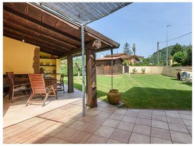 Gemütliches Ferienhaus : Region Pianore für 6 Personen