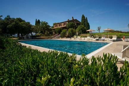 Gemütliches Ferienhaus : Region Scarlino für 13 Personen