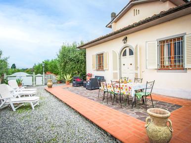 Gemütliches Ferienhaus : Region Capannori für 9 Personen