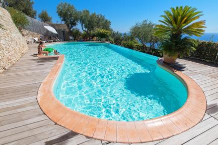 Ferienwohnung mit Pool Ferienwohnung mit Pool