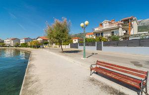  Für 8 Personen: Hübsches Apartment / Ferienwohnung in der Region Kastel Kambelovac