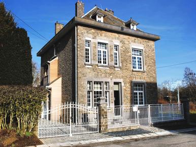 Gemütliches Ferienhaus : Region Bovigny für 14 Personen