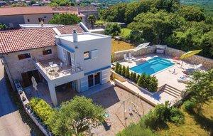 Gemütliches Ferienhaus : Region Rakalj für 8 Personen