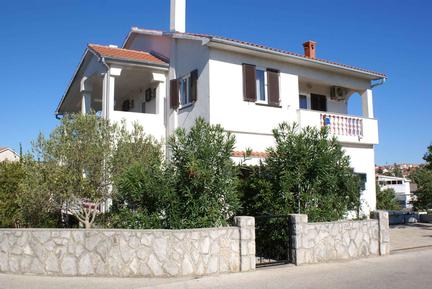  Für 3 Personen: Hübsches Apartment / Ferienwohnung in der Region Krk