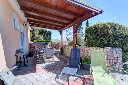  Für 4 Personen: Hübsches Apartment / Ferienwohnung in der Region Novi Vinodolski