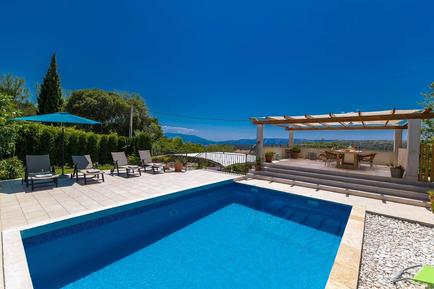 Gemütliches Ferienhaus : Region Kroatische Adriaküste für 8 Personen