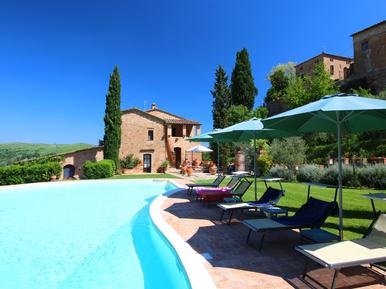 Ferienhaus mit Pool Ferienhaus mit Pool