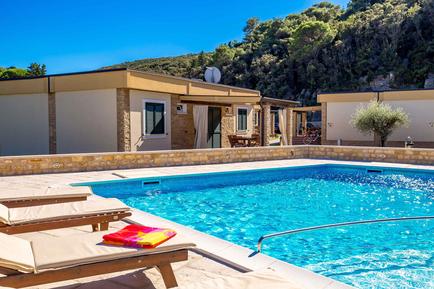 Gemütliches Ferienhaus : Region Kampor für 6 Personen