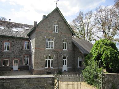 Gemütliches Ferienhaus : Region Bovigny für 30 Personen