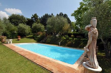 Gemütliches Ferienhaus : Region Toskana für 10 Personen