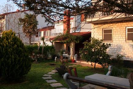  Für 7 Personen: Hübsches Apartment / Ferienwohnung in der Region Faâana-Surida