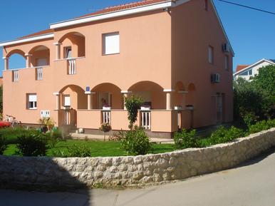  Für 4 Personen: Hübsches Apartment / Ferienwohnung in der Region Sukosan