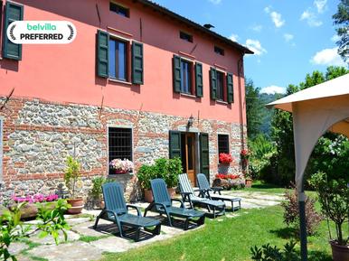 Gemütliches Ferienhaus : Region Castiglione di Garfagnana für 12 Personen