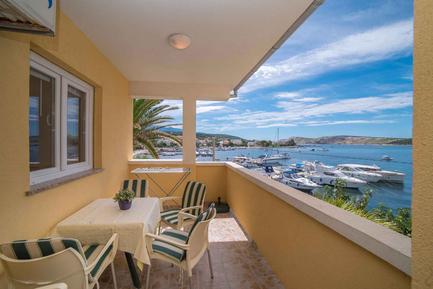  Für 5 Personen: Hübsches Apartment / Ferienwohnung in der Region Kroatische Inseln
