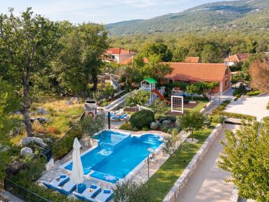 Gemütliches Ferienhaus : Region Dalmatien für 8 Personen