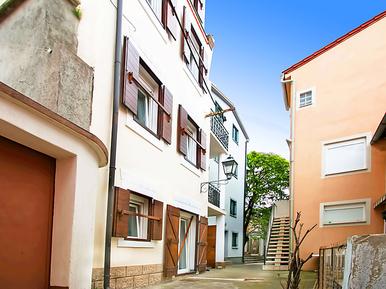  Für 4 Personen: Hübsches Apartment / Ferienwohnung in der Region Karlobag