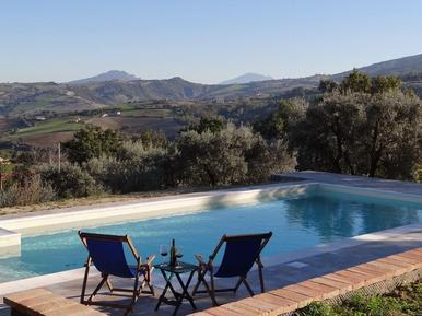 Ferienhaus mit Pool Ferienhaus mit Pool