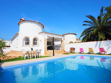 Ferienhaus mit Pool Ferienhaus mit Pool